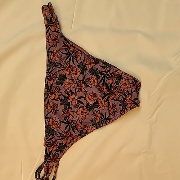 O'neill strappy cheeky bikini bottoms medium - Picture 2 of 6
